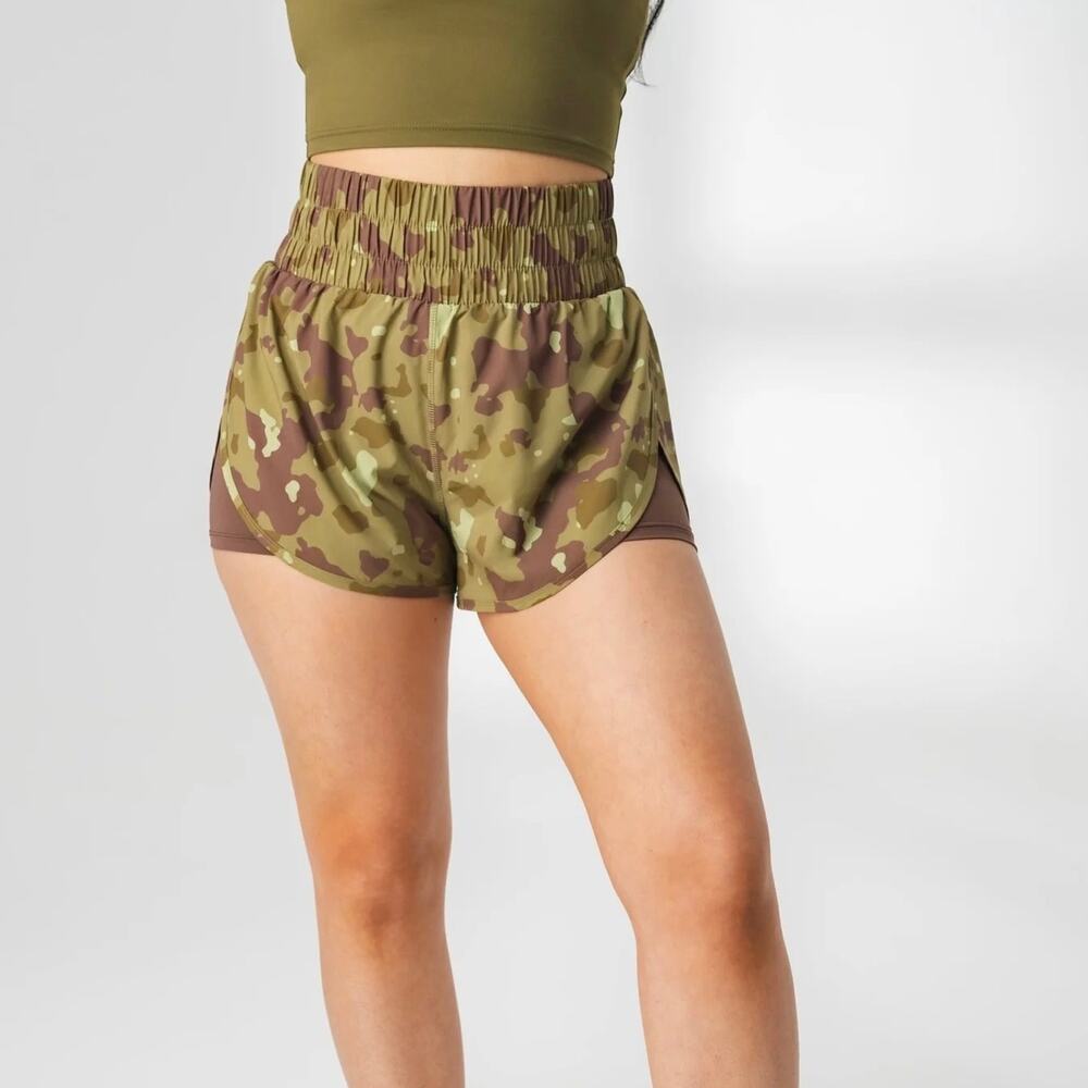 NWT Vitality Balance Athletica Run Shorts Woodland Size Small‎ - Picture 2 of 6